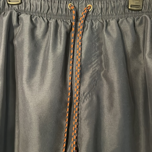 OP. Men’s size Med. (32-34) Navy Blue w/elastic waist Swim Trunks - Picture 4 of 11